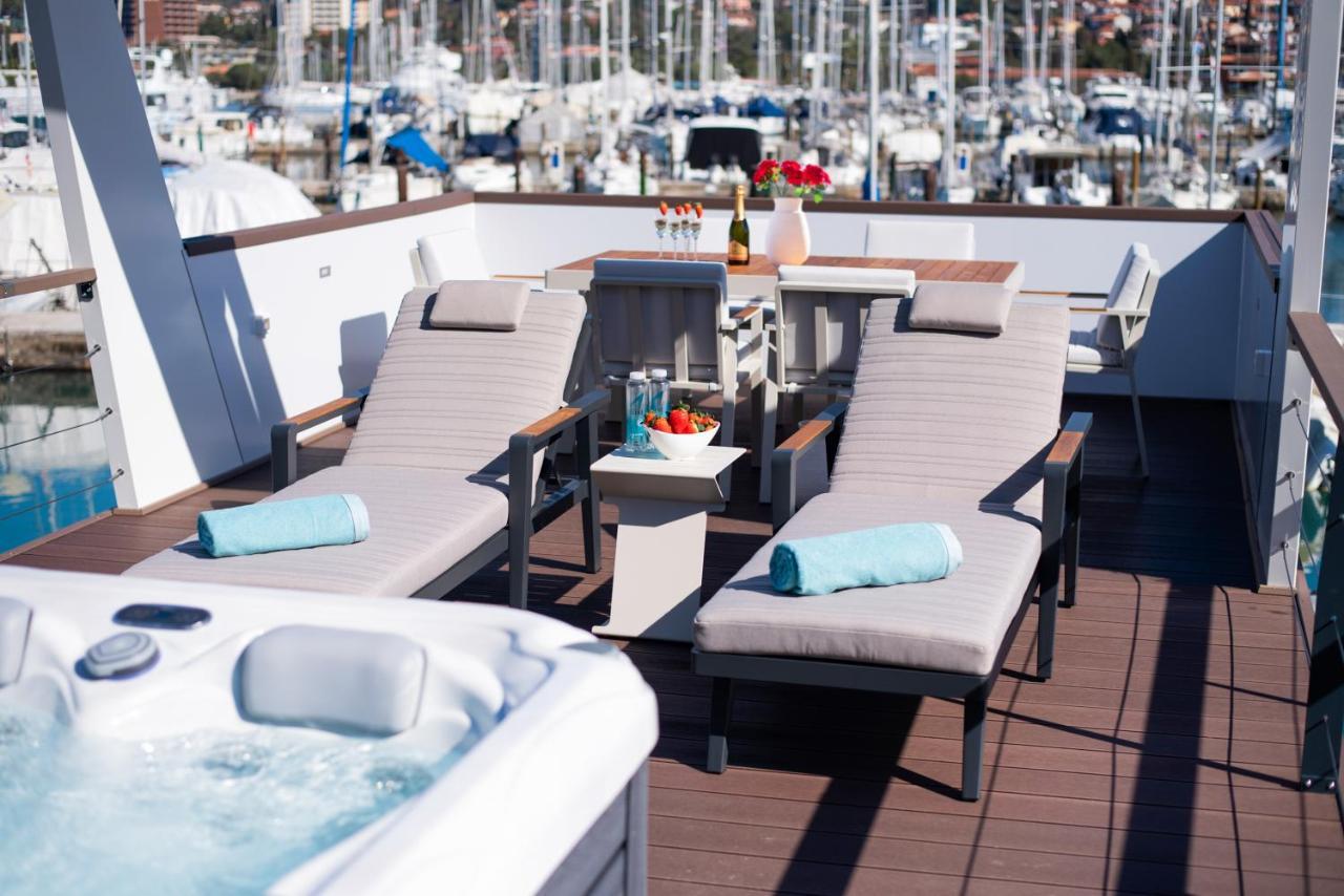 Villa Adria Portoroz Luxury Houseboat Esterno foto